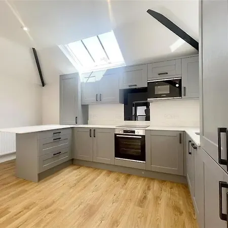 Town Center Duplex 6
