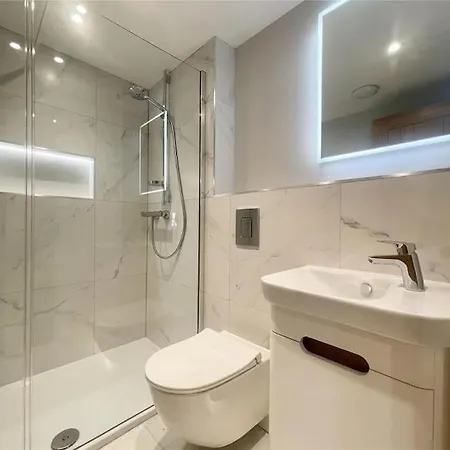 Town Center Duplex 6 Apartment Harrogate