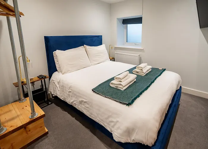 Town Center Duplex 6 * 哈罗盖特